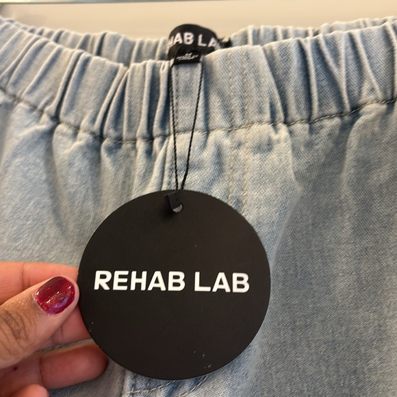 Wide Leg Cargo Jeans - Picture 4 of 6